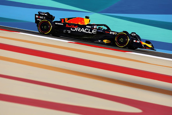 Max Verstappen lidera primeiro dia de testes da Formula 1 2024